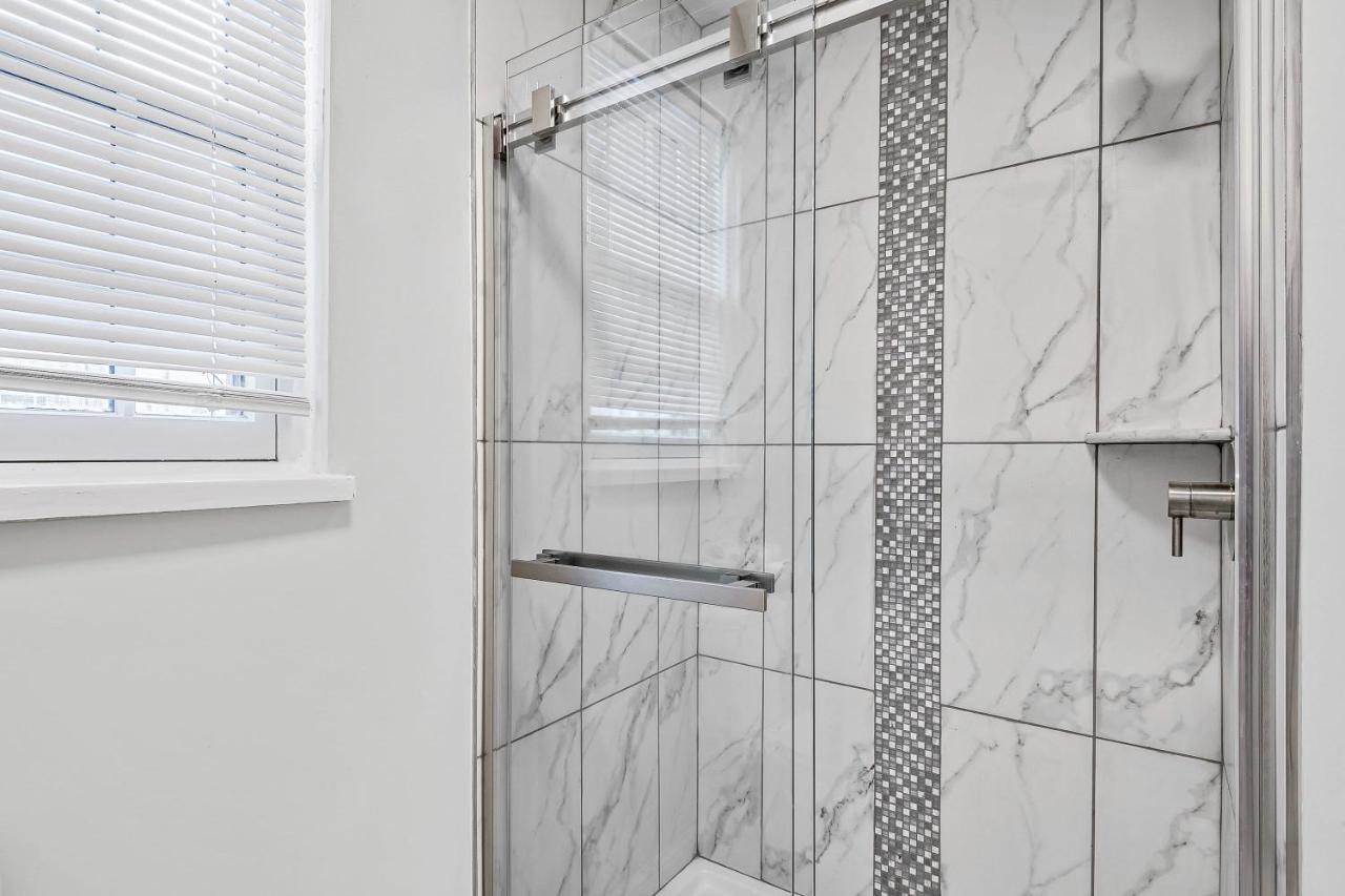 Fashionable 2Br In Downtown Location W Work Area Apartamento Harrisburg Exterior foto